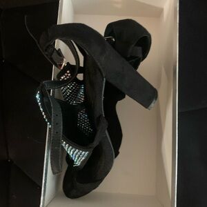 Elegant Black Heels with Rhinestone Accents